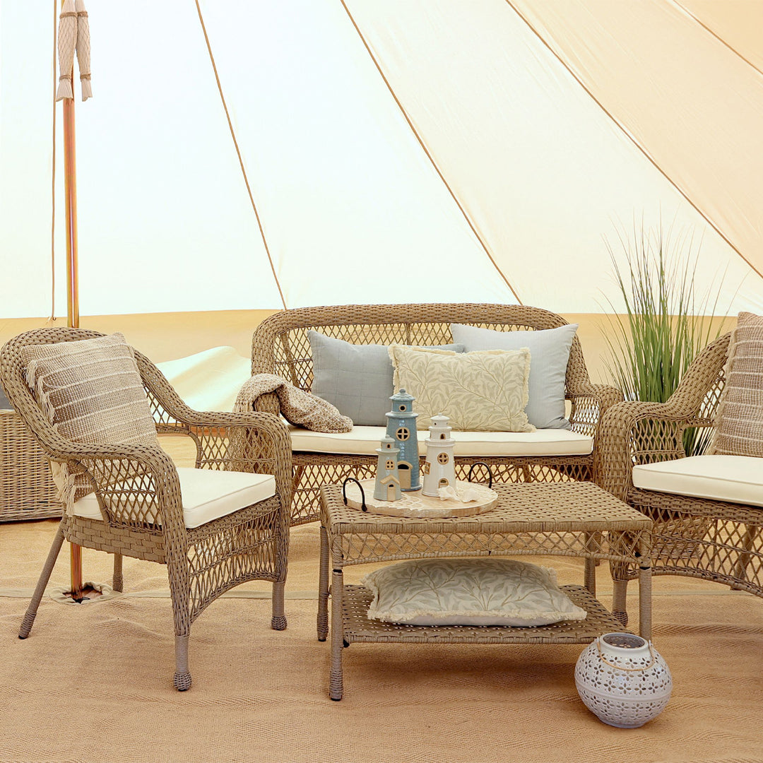 Chic Antique – Gartenmöbel-Set aus Geflecht mit Sofa, 2 Stühlen und Tisch – komfortabler Luxus für das Leben im Freien
