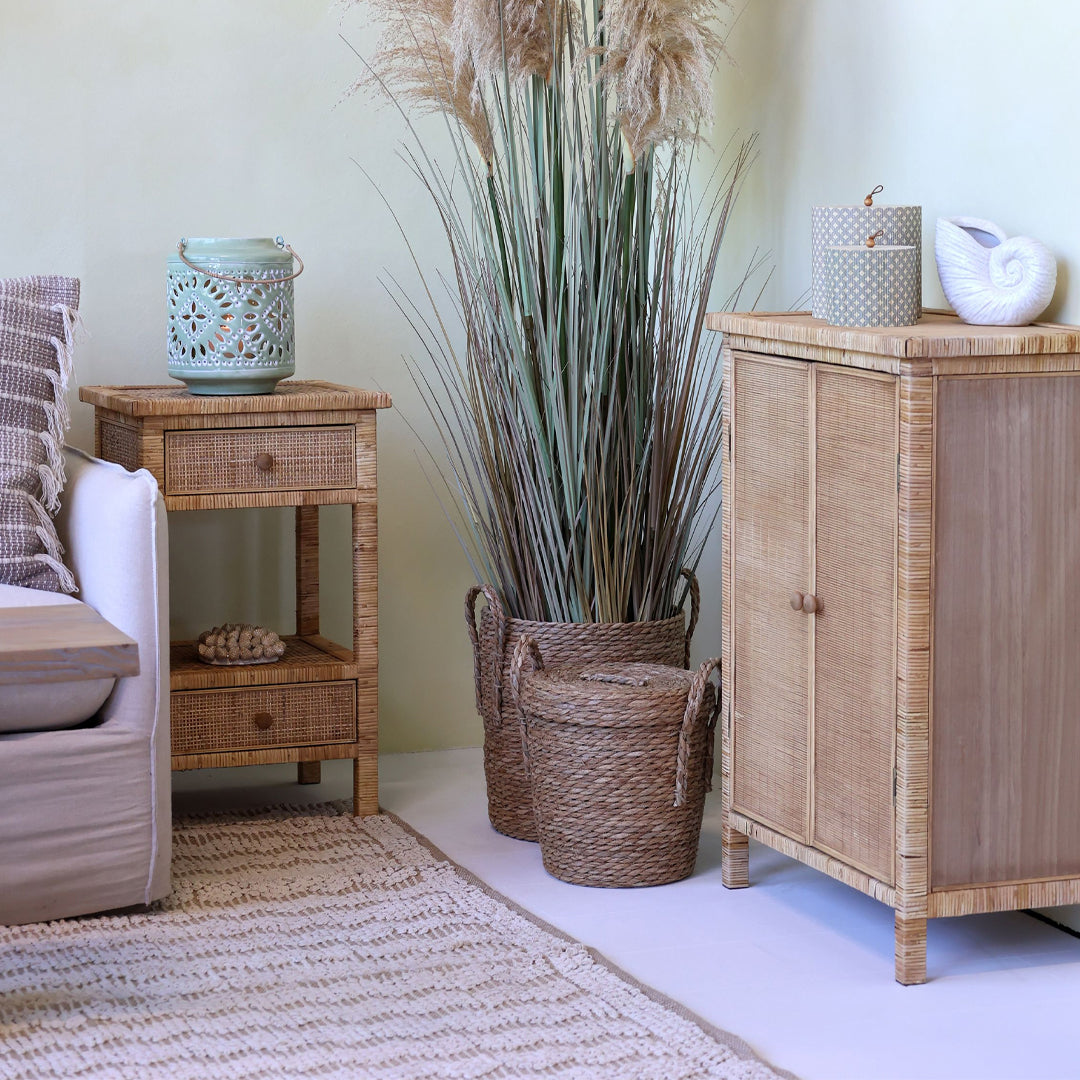 Chic Antique – Schrank in Natur mit Geflecht und 2 Türen