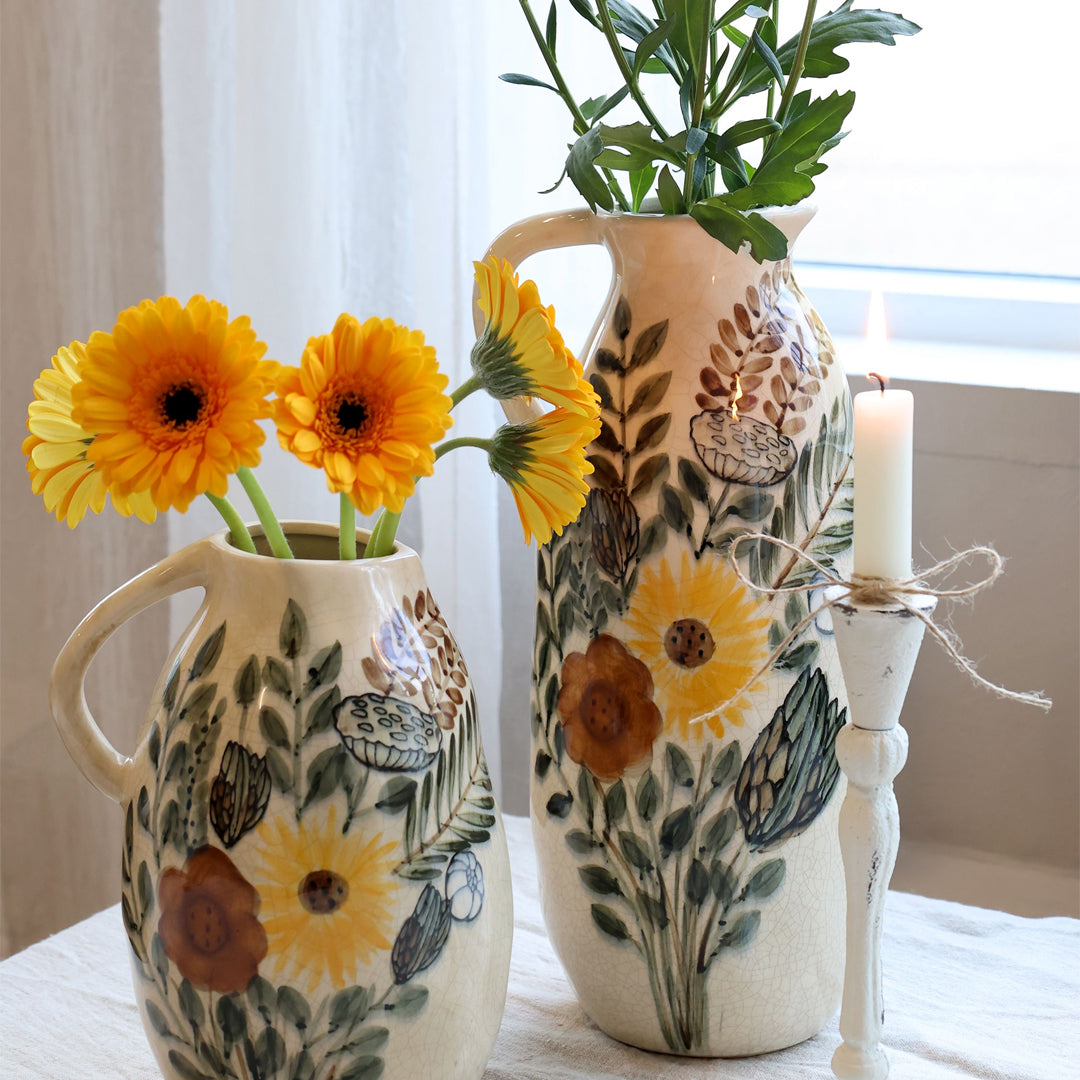 Chic Antique – Kanne mit Blumenmotiv in Creme – H36 cm Steingut