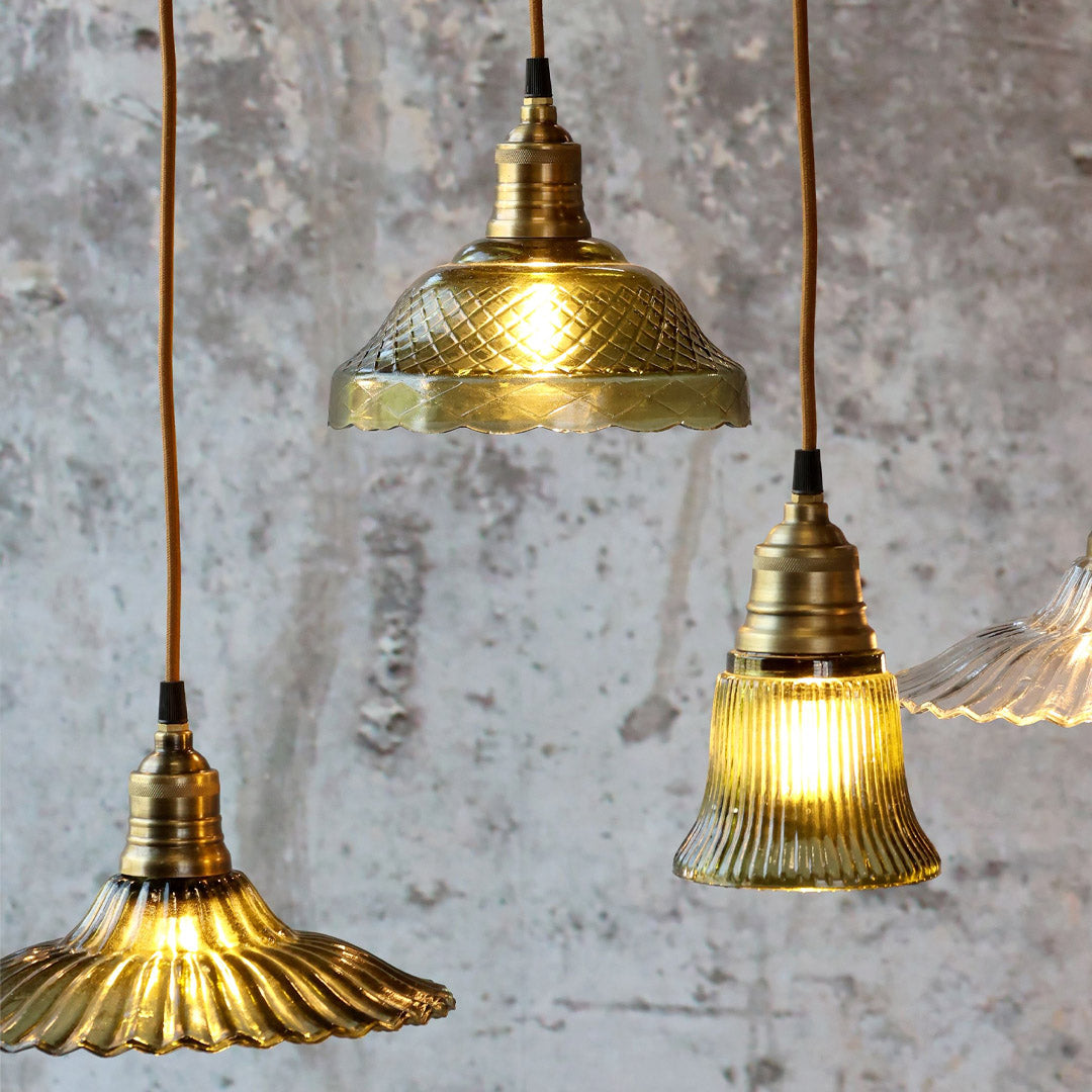 Chic Antique - Lampe mit Messingtop – Olivgrün, H18/Ø21 cm