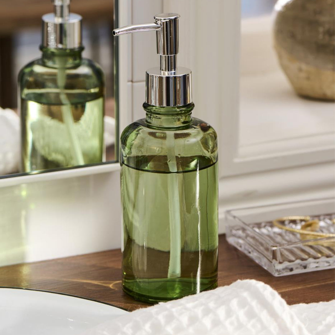 Ib Laursen – Seifenspender – Grünes Glas mit silberfarbener Pumpe