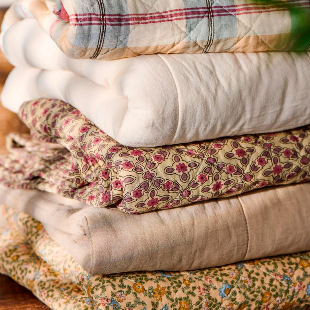 Ib Laursen – Quilt Steppdecke mit himbeerfarbenem und lilafarbenem Karomuster 130 x 180 cm