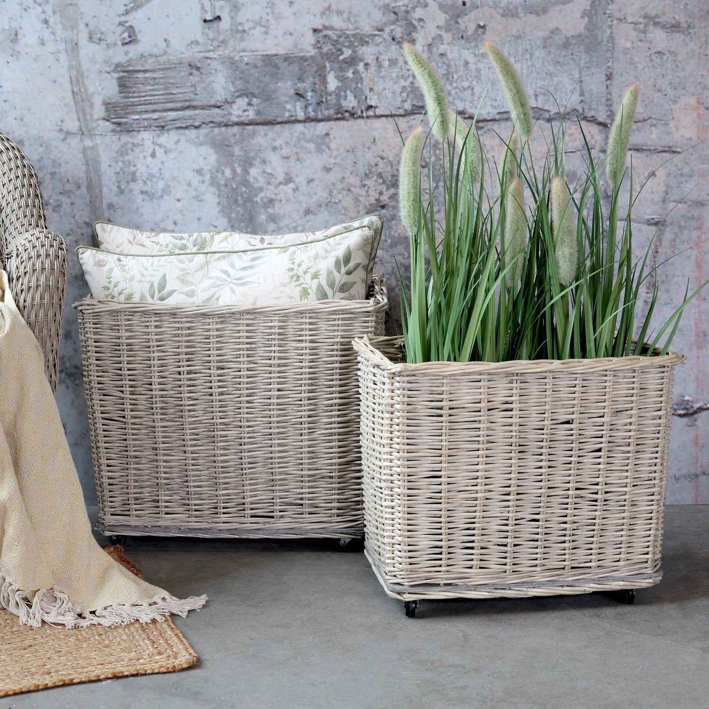 Chic Antique – Französischer Korb mit Rollen, 2er-Set Natur