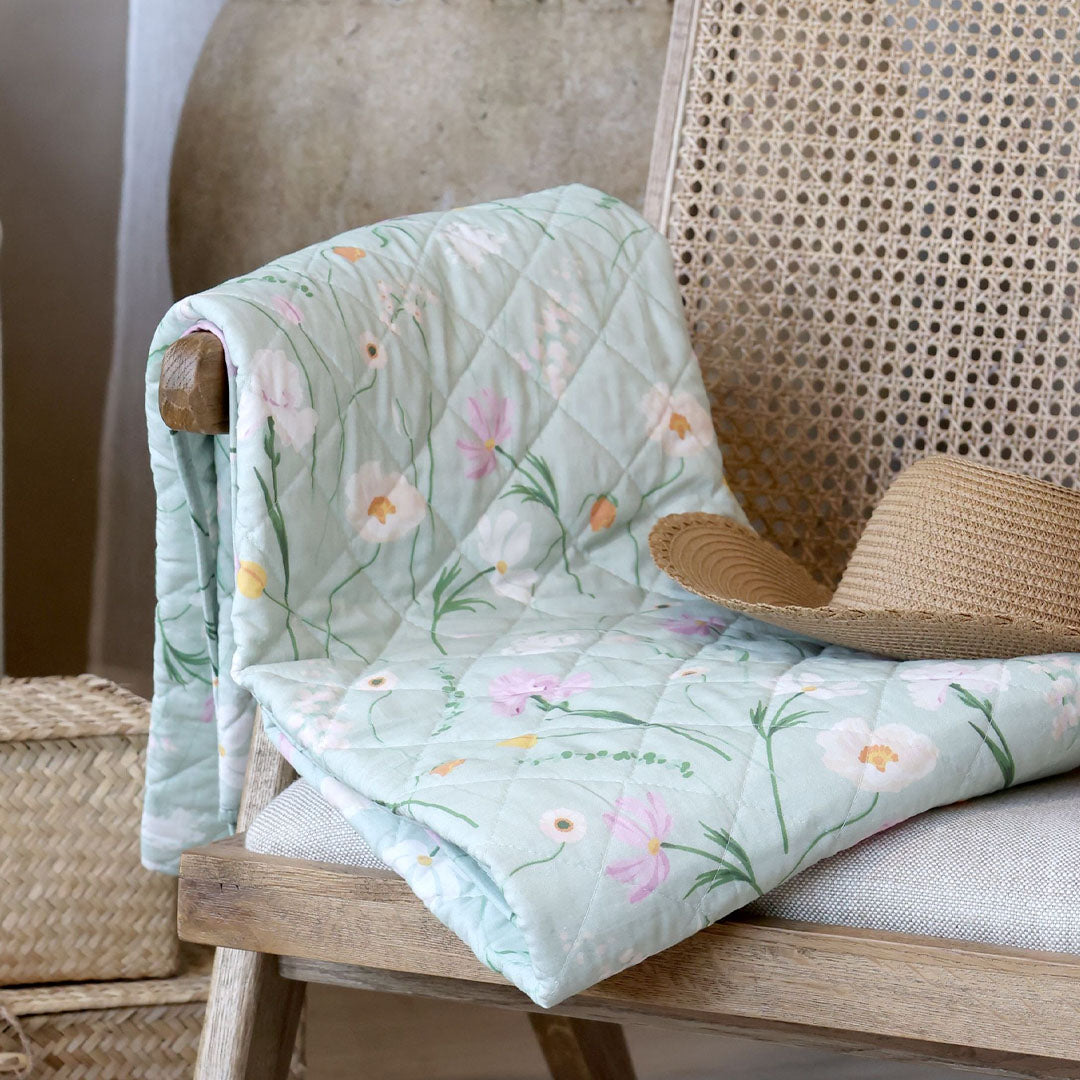 Chic Antique - Vintage Quilt Steppdecke mit Blumen 130x180 cm