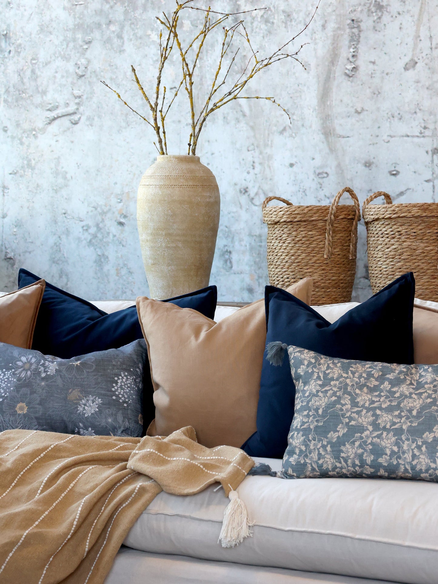 Chic Antique – Aix Velours-Kissenbezug L50/B70 cm Indigo Blue