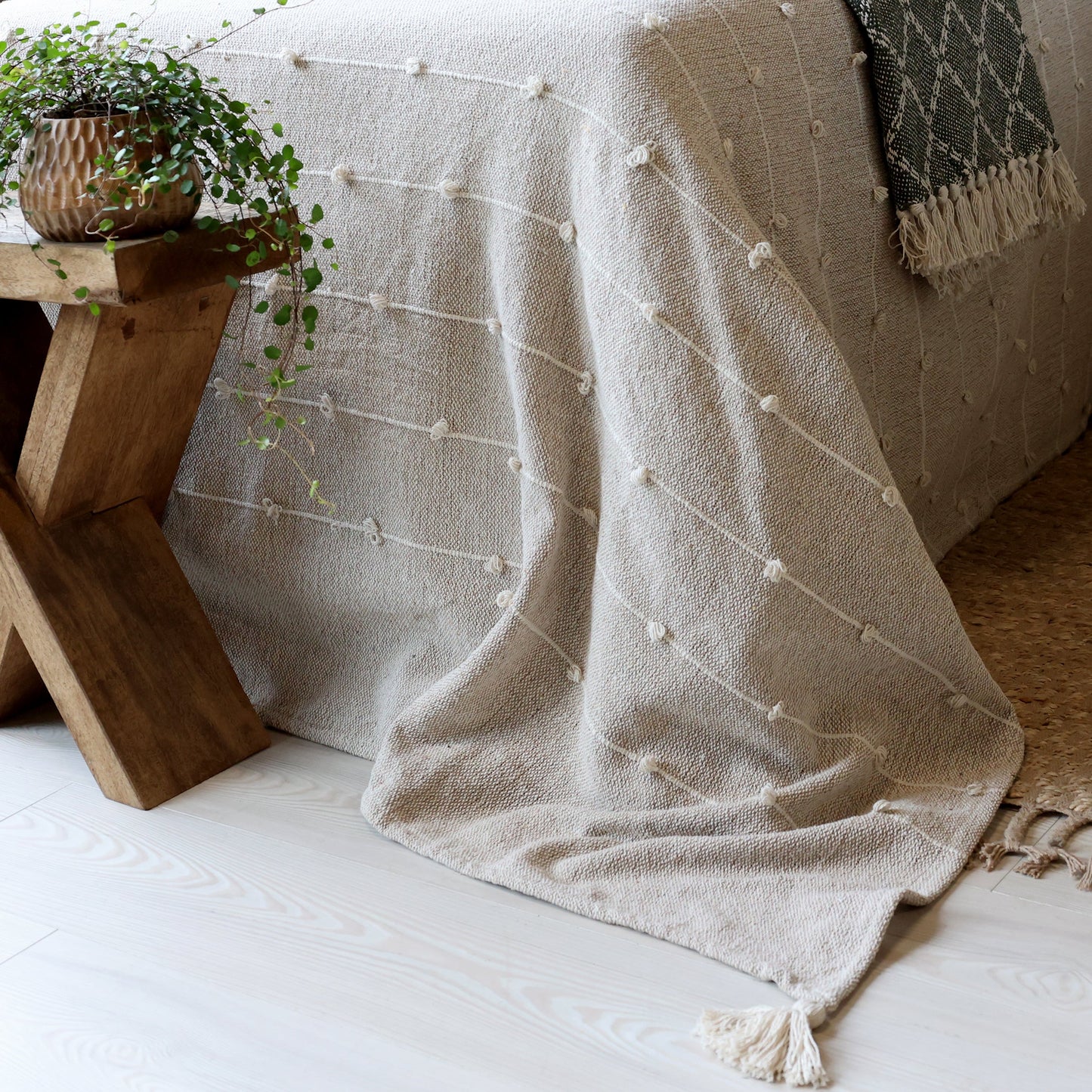 Chic Antique Aix Tagesdecke aus Restgarn – Latte L260/B240 cm
