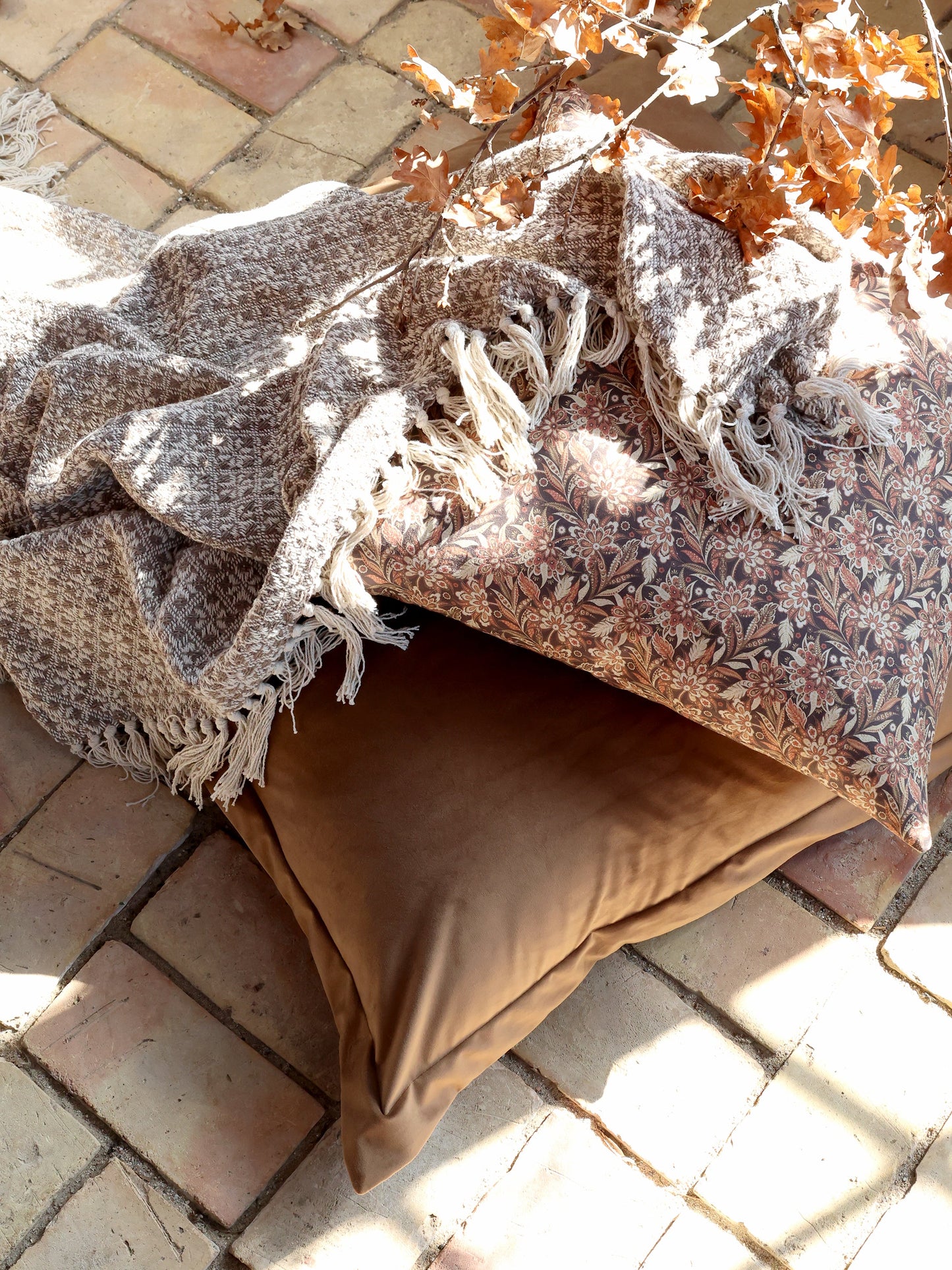 Chic Antique – Aix Velours-Kissenbezug für Bodenkissen L80/B80 cm Cognac