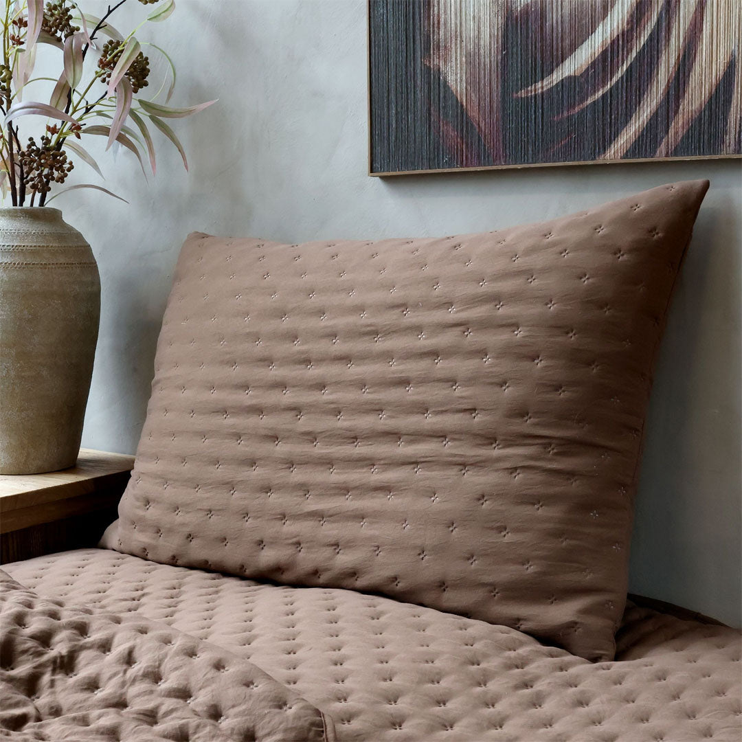 Aix Soft Kissenbezug – Walnuss – 60 × 90 cm