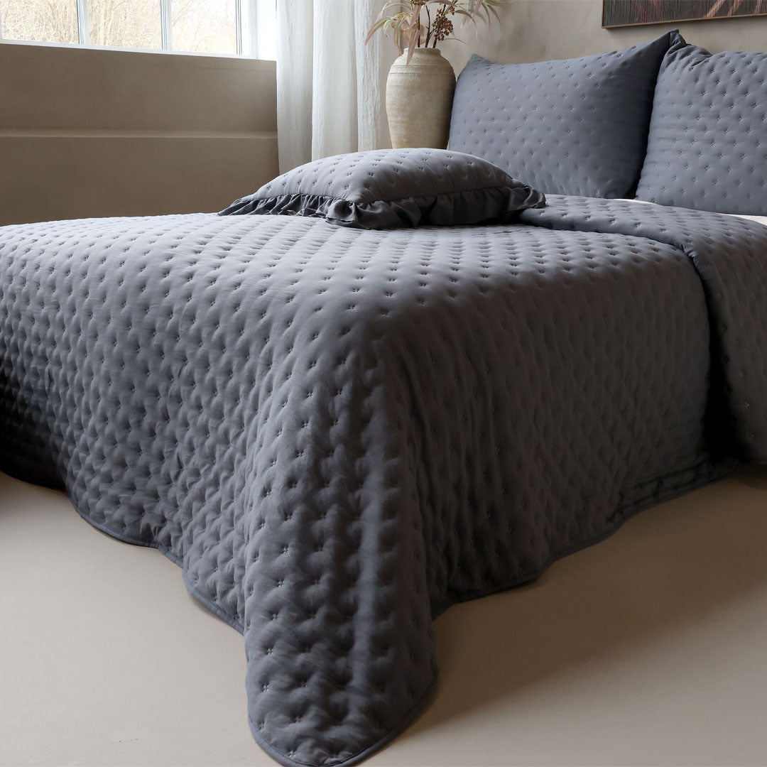 Aix Soft Quilt Tagesdecke – Midnight – 240 × 260 cm
