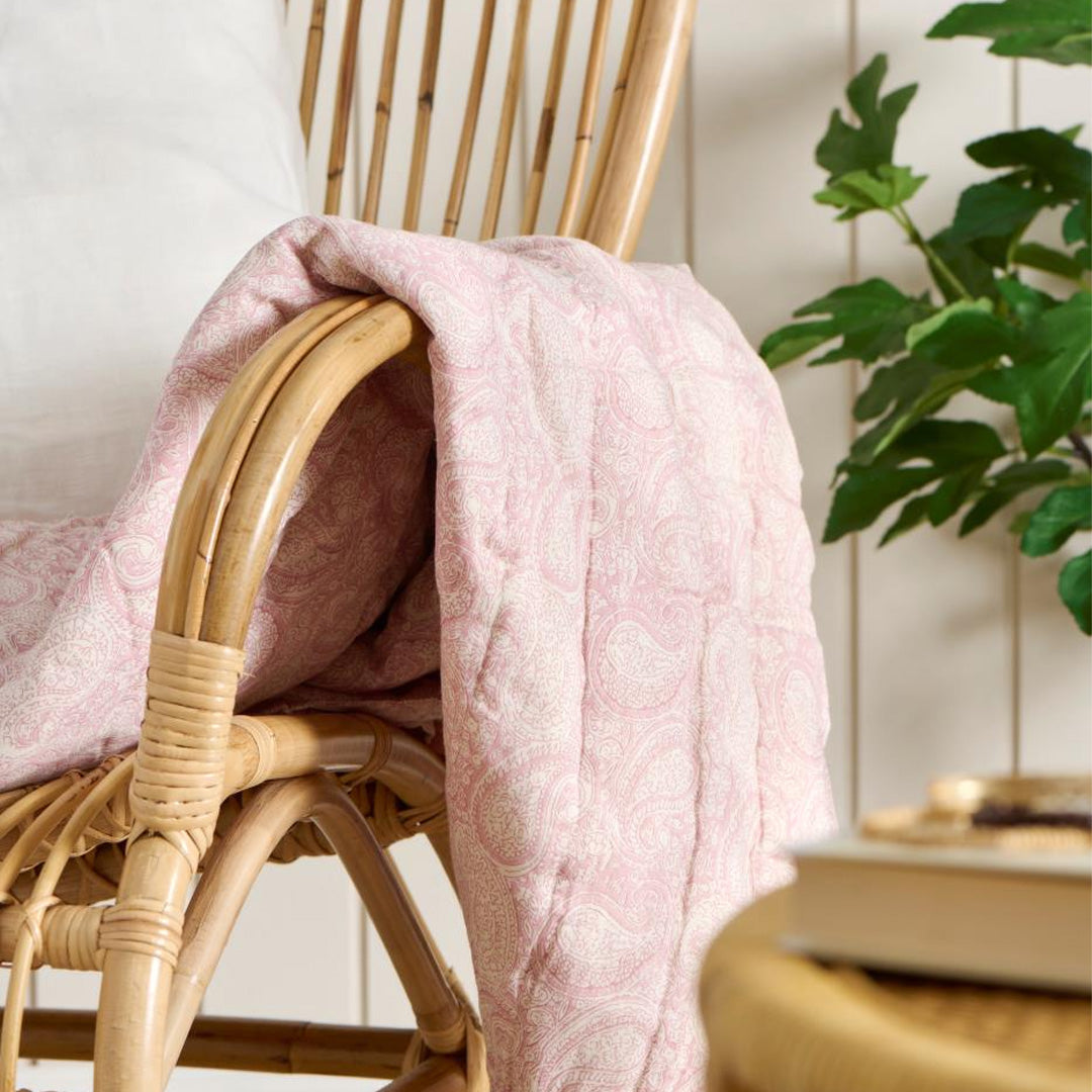 Ib Laursen - Quilt Steppdecke Aya Rosa Malva mit weißem Paisleymuster 130 x 170 cm