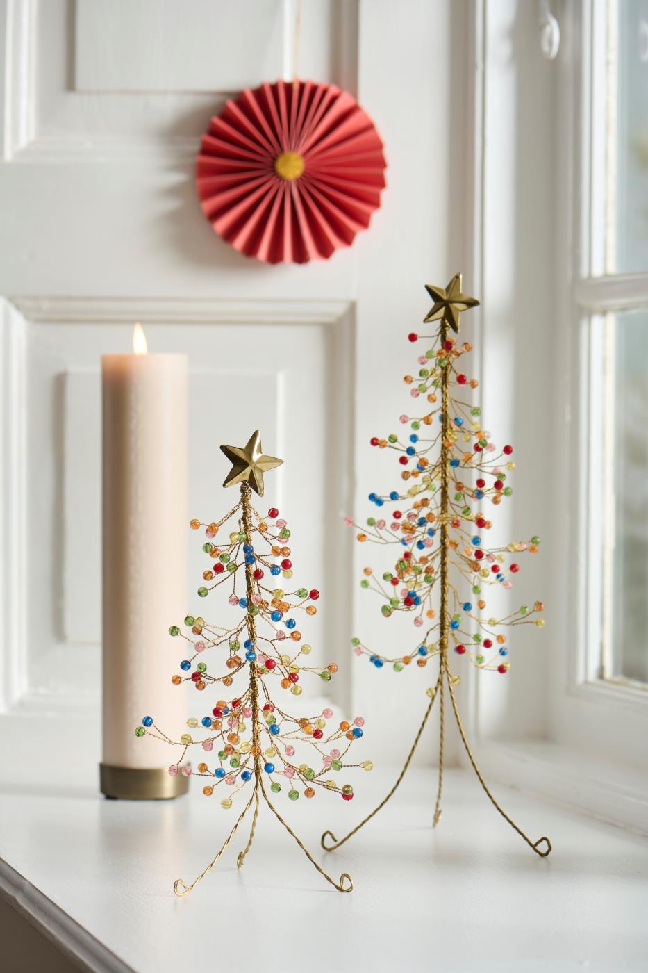 Ib Laursen – Fairytale Christmas Weihnachtsbaum mit bunten Perlen und Stern – H25 x Ø12 cm, Klein