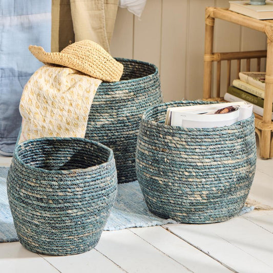 Ib Laursen – Korbset – 3 blaue Körbe aus Mais