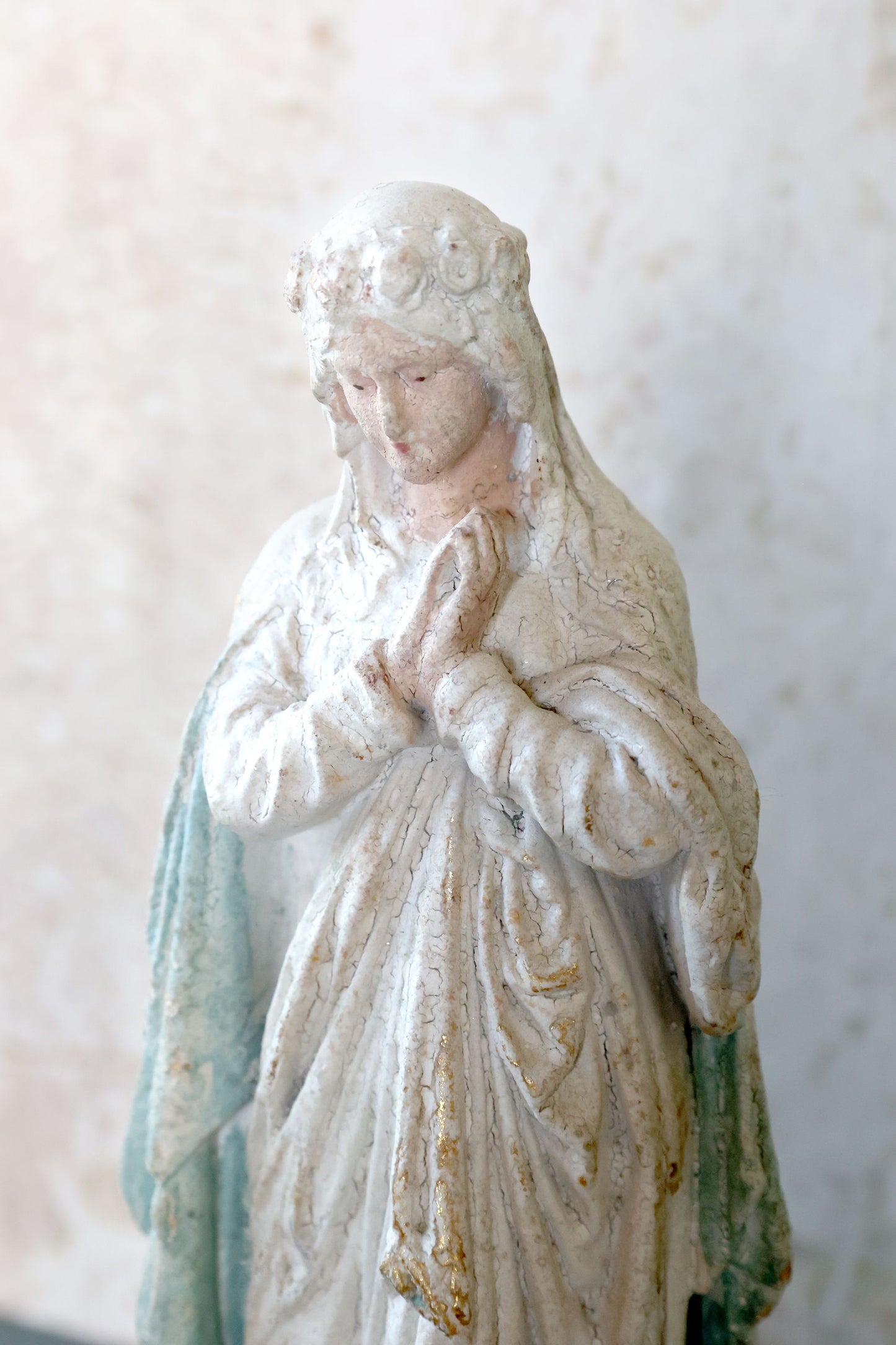 Chic Antique - Madonna Statue - Opal Resin - H31 cm