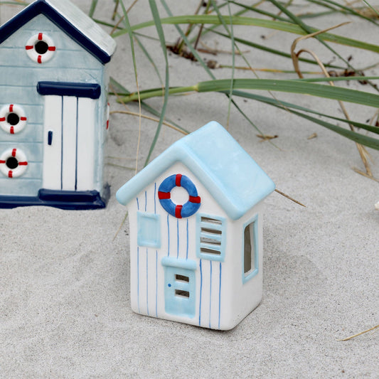 Chic Antique – Strandhaus zur Dekoration H11,5/L9/B6,5 cm