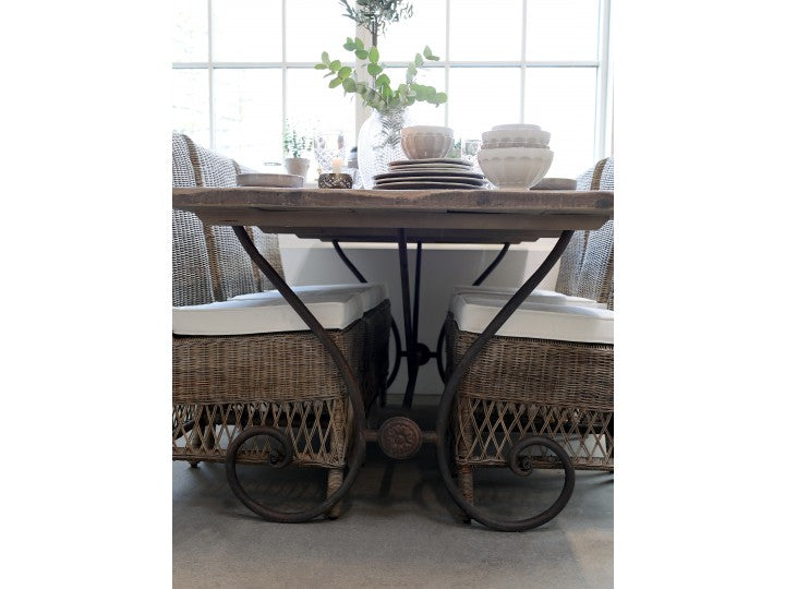 Chic Antique – Alter französischer Tisch Antique Natur