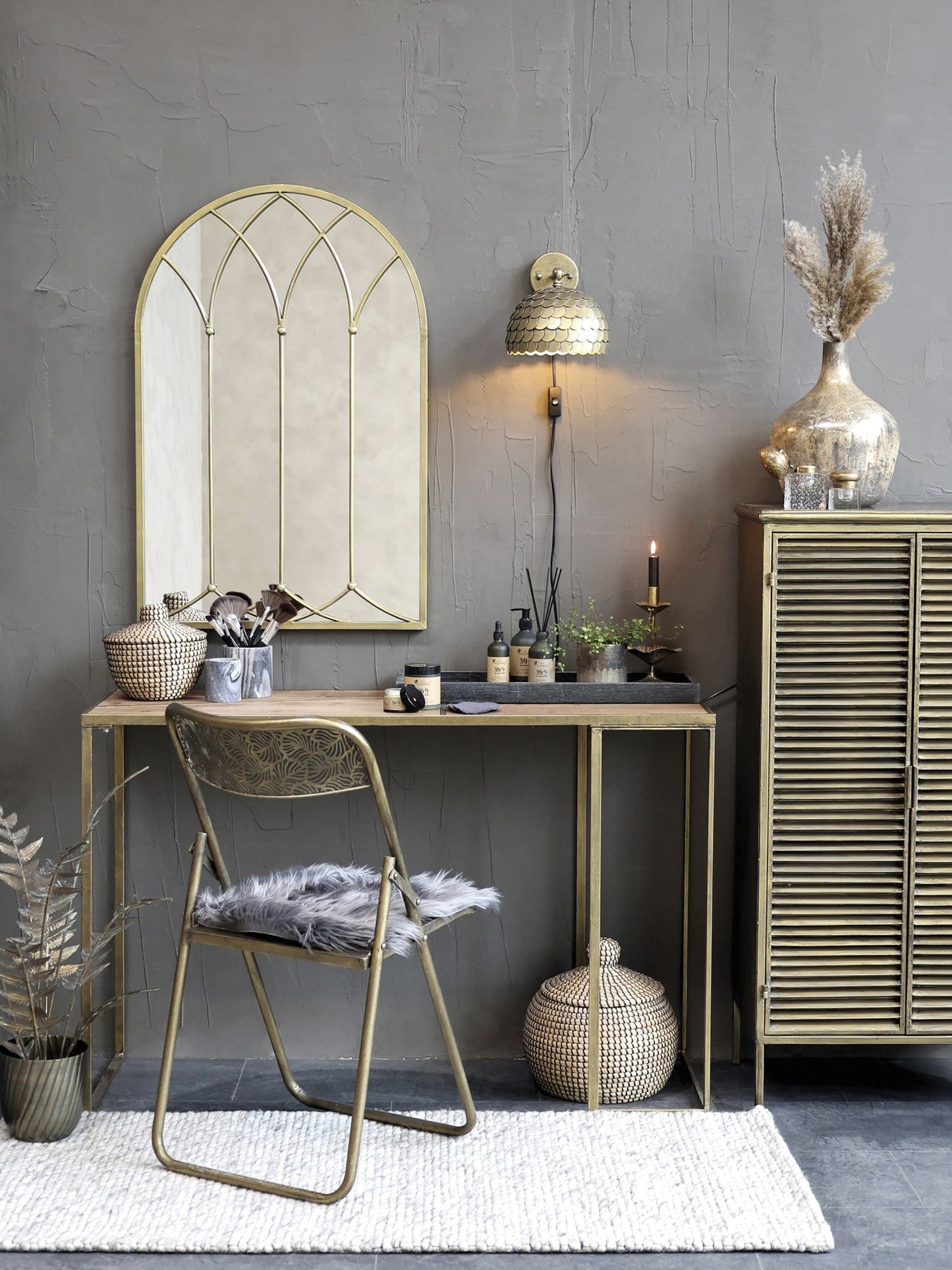 Chic Antique - Schrank mit 2 Lamellentüren