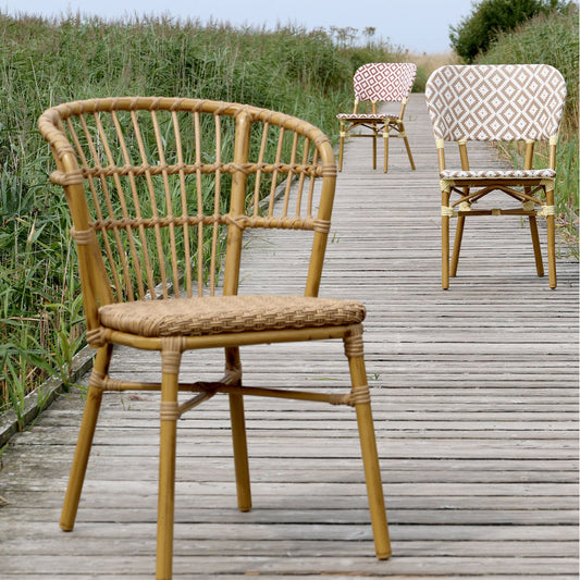 Chic Antique – La Rochelle Bistrostuhl aus Geflecht – klassische Eleganz für drinnen und draußen