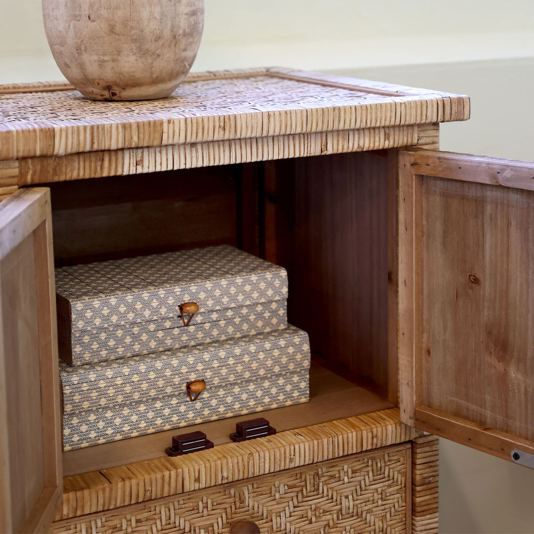 Chic Antique – Schrank in Natur mit Geflecht, 2 Türen und 2 Schubladen