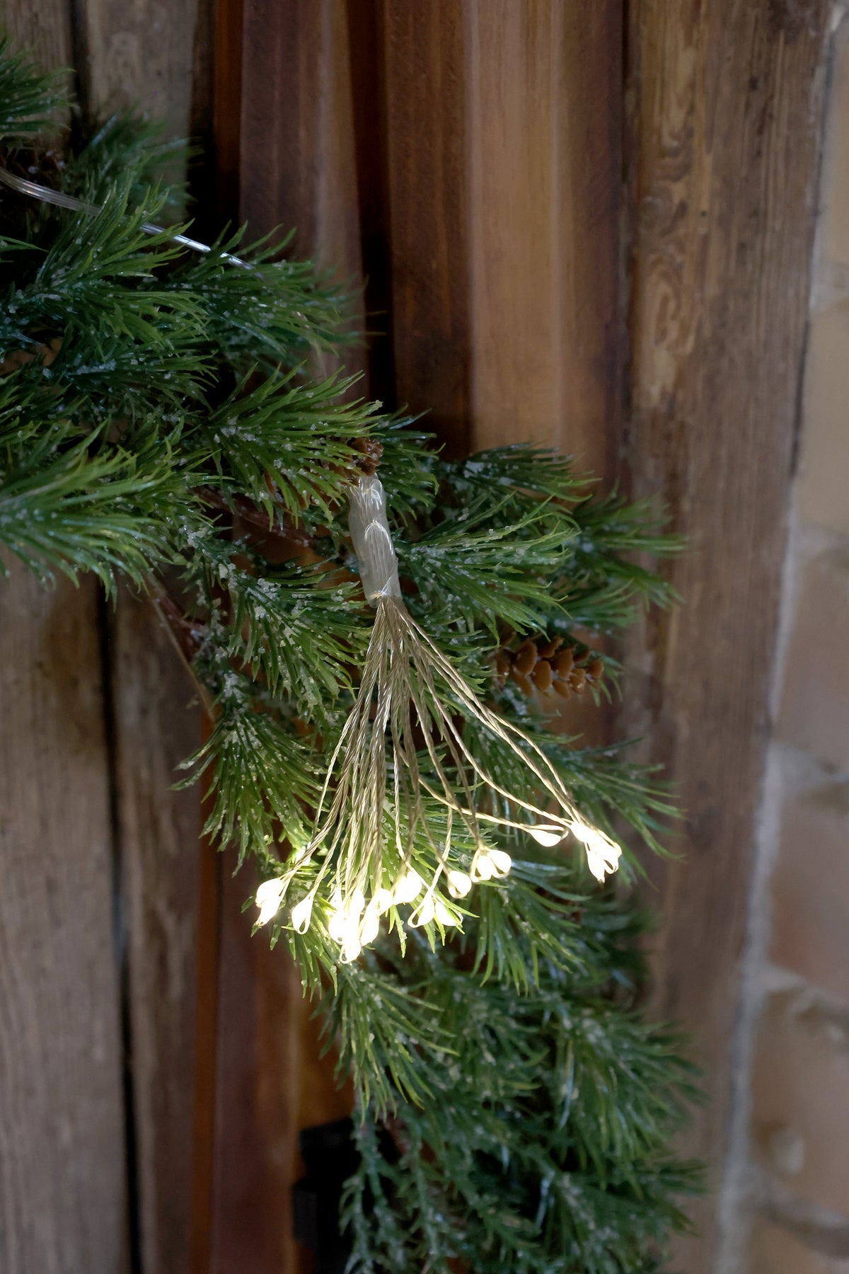 Chic Antique – Lichterkette mit 6 Eiskristallen, L550 cm, Silber