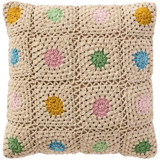 Ib Laursen – Kissenbezug gehäkelt naturfarben mit bunten Blumen 50 × 50 cm