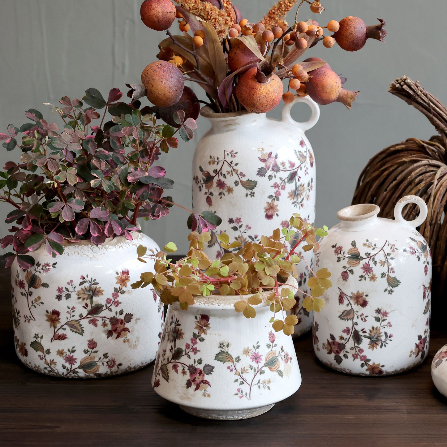 Chic Antique - Nancy Flasche mit Blumenmuster H18/Ø12 cm Creme