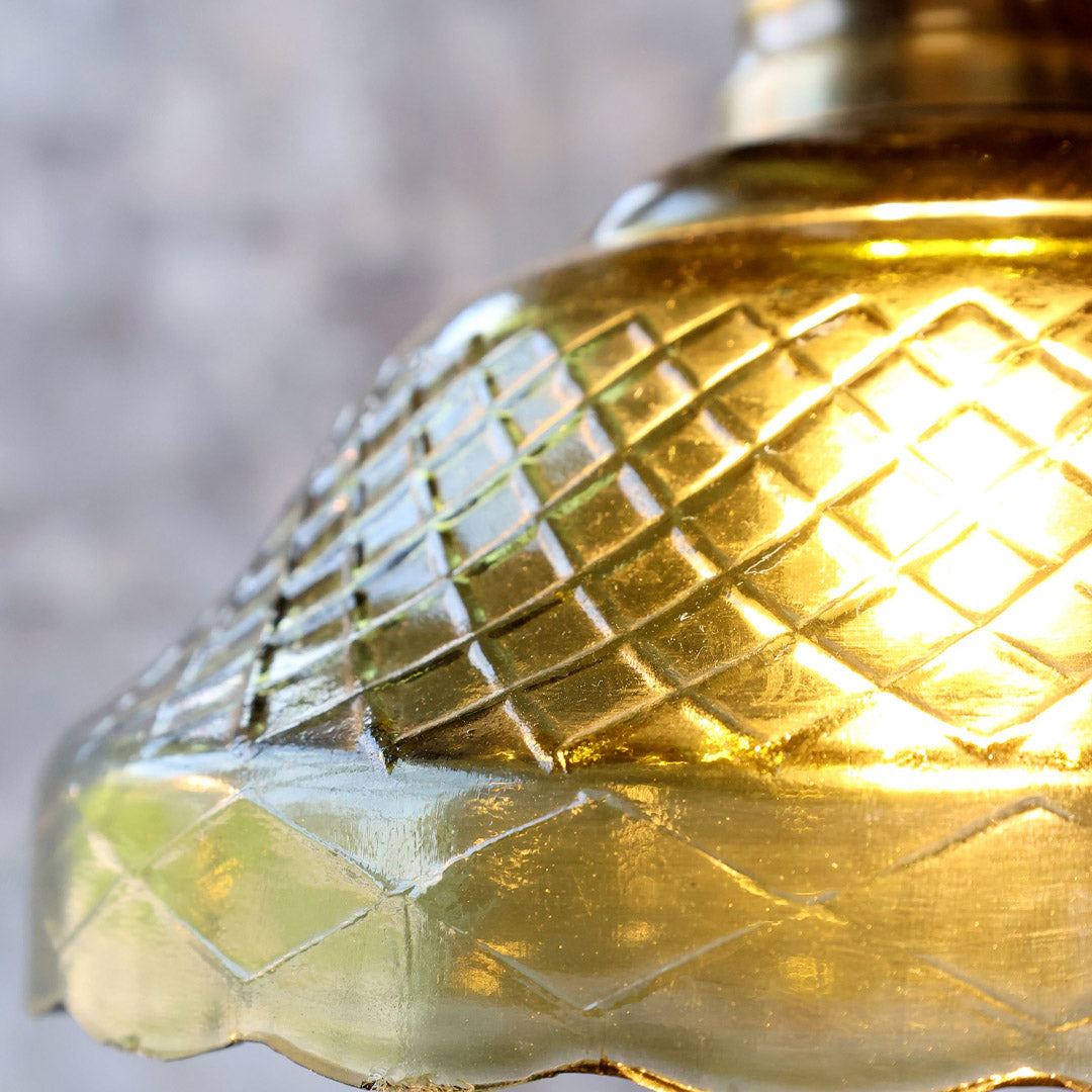 Chic Antique - Lampe mit Messingtop – Olivgrün, H18/Ø21 cm