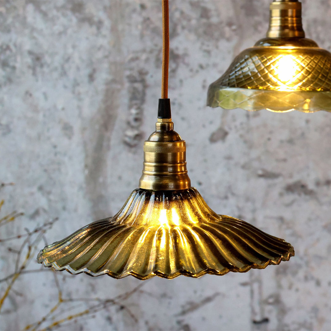 Chic Antique - Lampe mit Messingtop – Olivgrün, H14/Ø26 cm