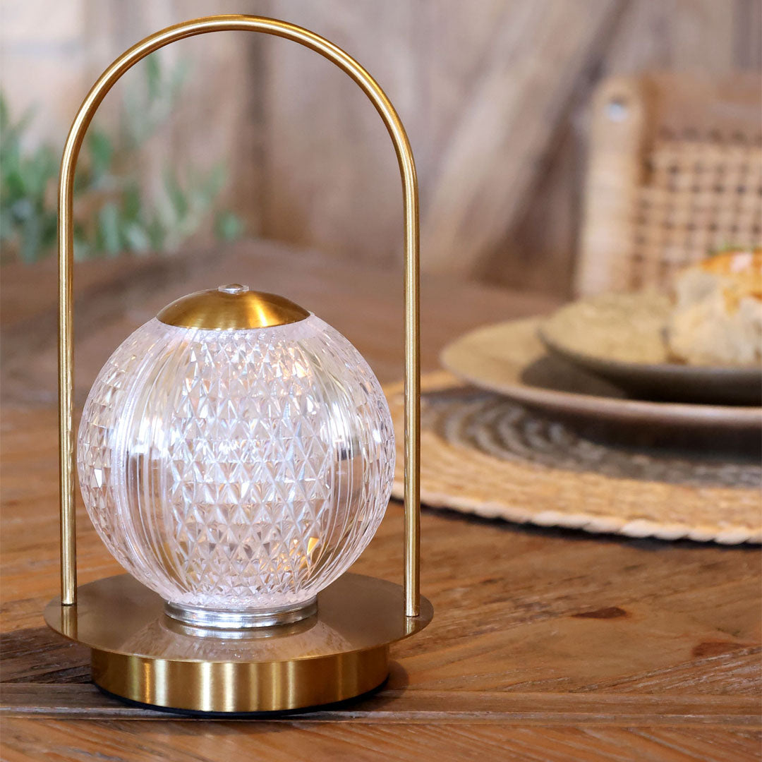 Chic Antique – Wiederaufladbare LED-Tischlampe in Antique Messing – Elegante kabellose Beleuchtung