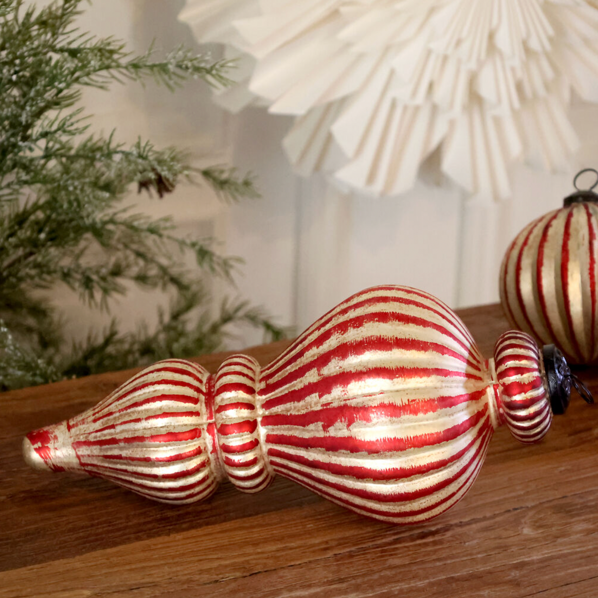 Chic Antique – Ornament – H30/Ø13 cm – Kirschrot und Champagner, klein