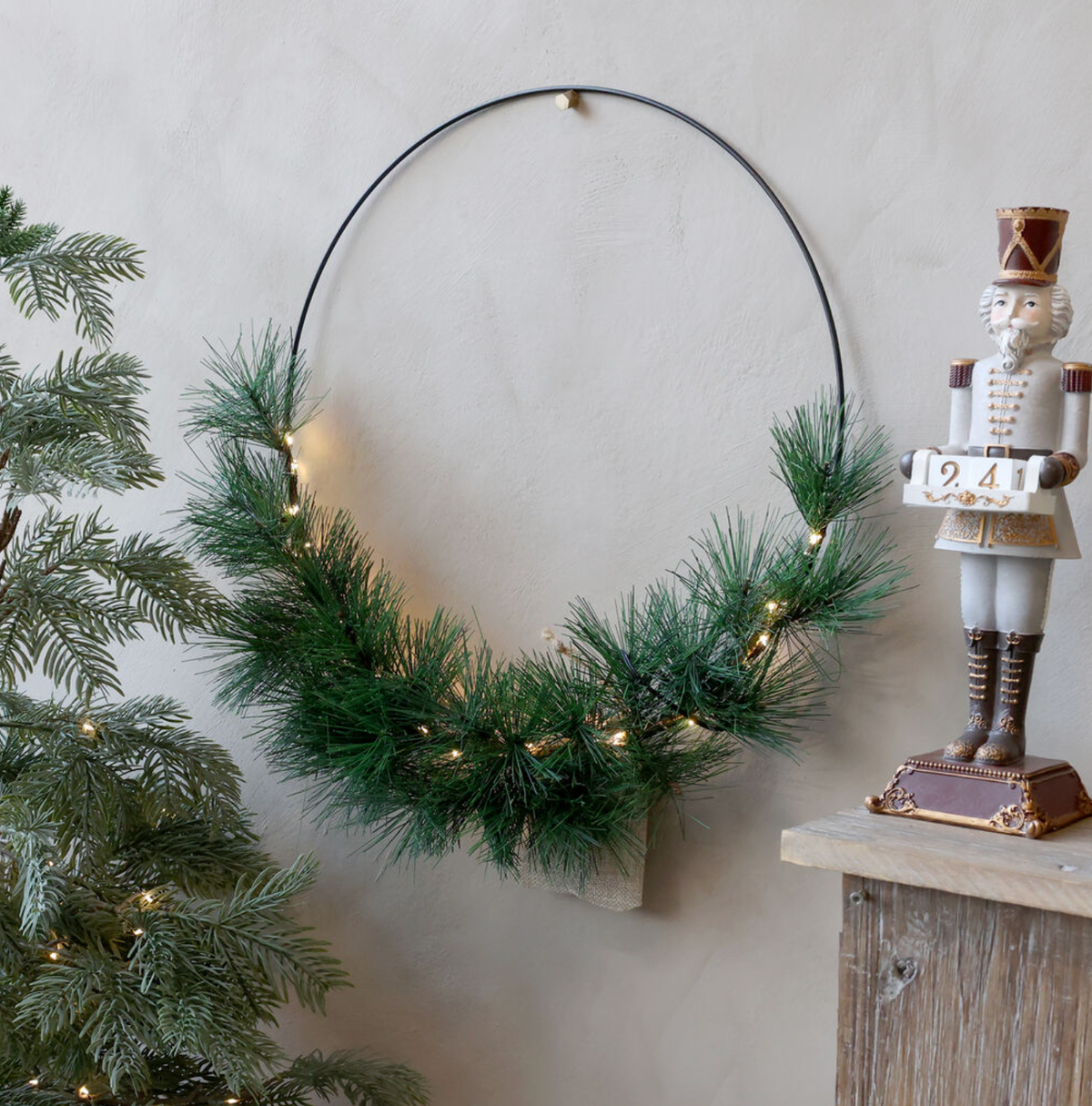 Chic Antique – Fleur Kranz mit Tannenzweigen und LED, Ø50 cm, Grün