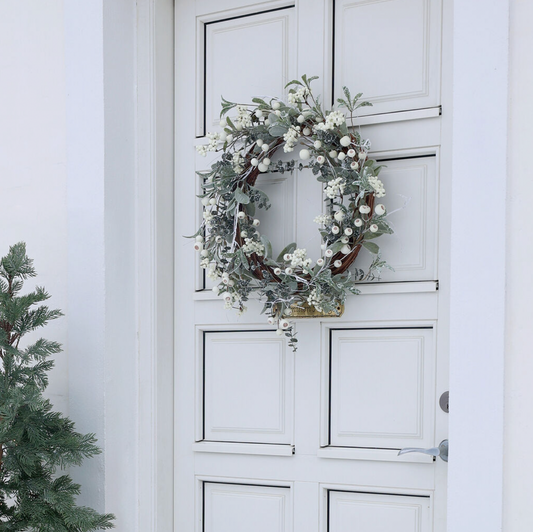 Chic Antique – Weihnachtskranz mit Beeren und Schnee Ø45 cm – Grün