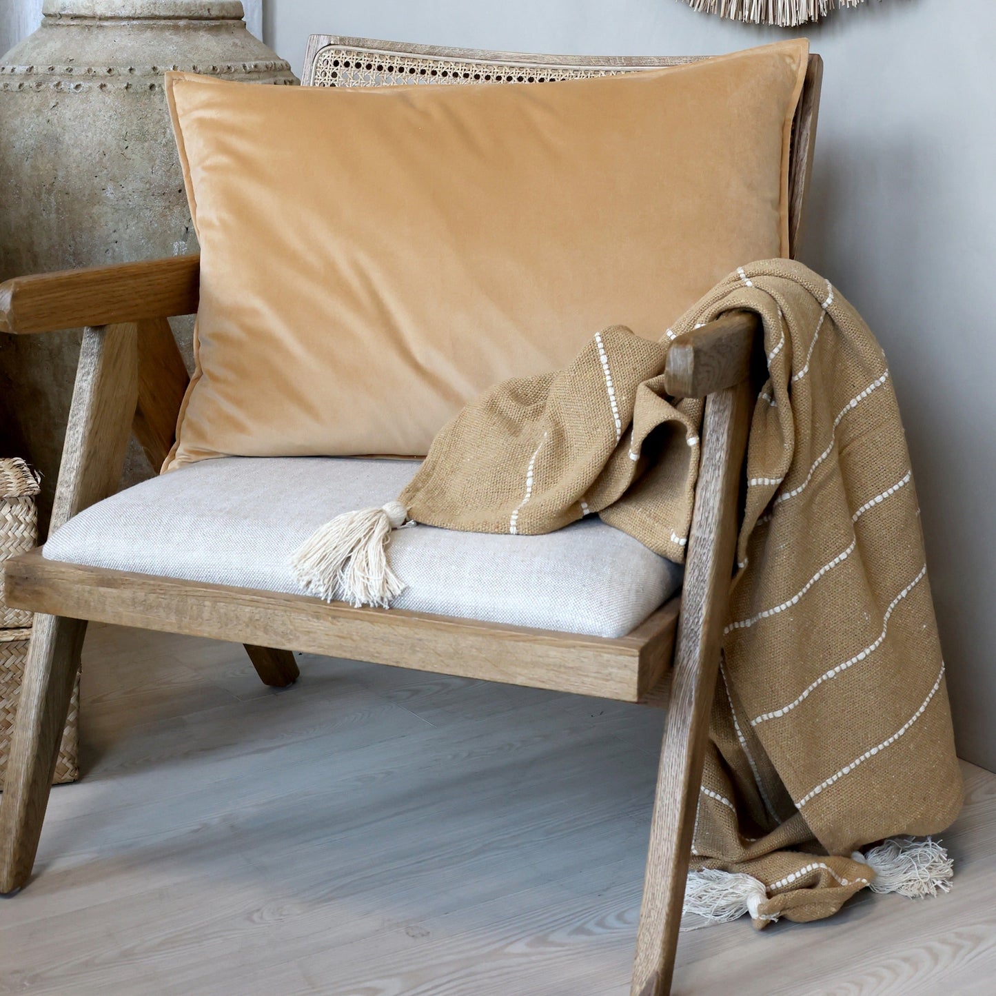 Chic Antique – Aix Kissenbezug aus Velours L50/B70 cm Honig