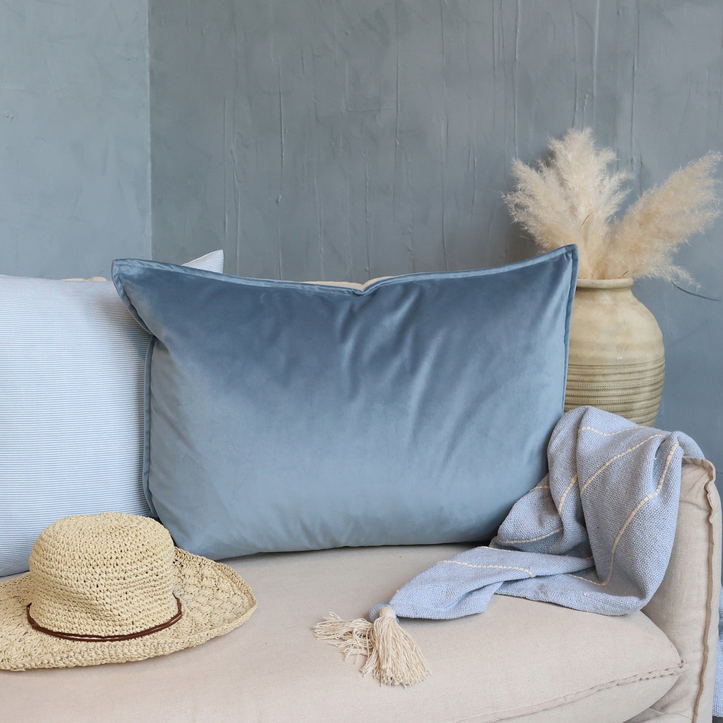 Chic Antique - Aix Kissenbezug aus Samt L50/B70 cm Ocean