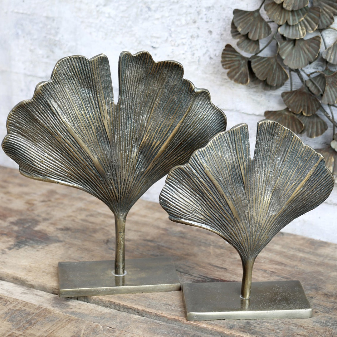 Chic Antique - Blatt Dekor auf Fuß - Klein