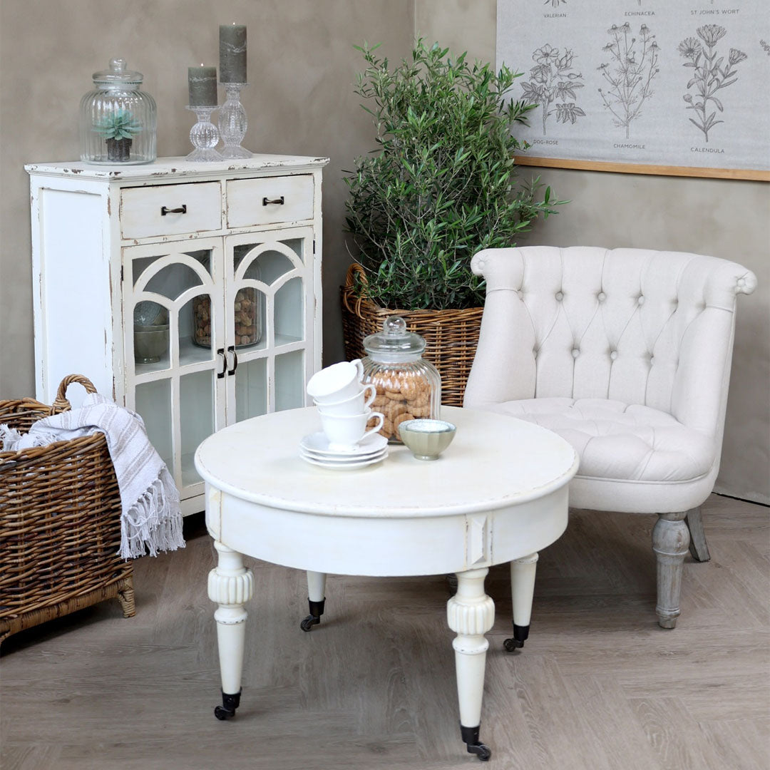 Chic Antique - Französischer Ohrensessel aus Leinenstoff - H71/L67/B66 cm