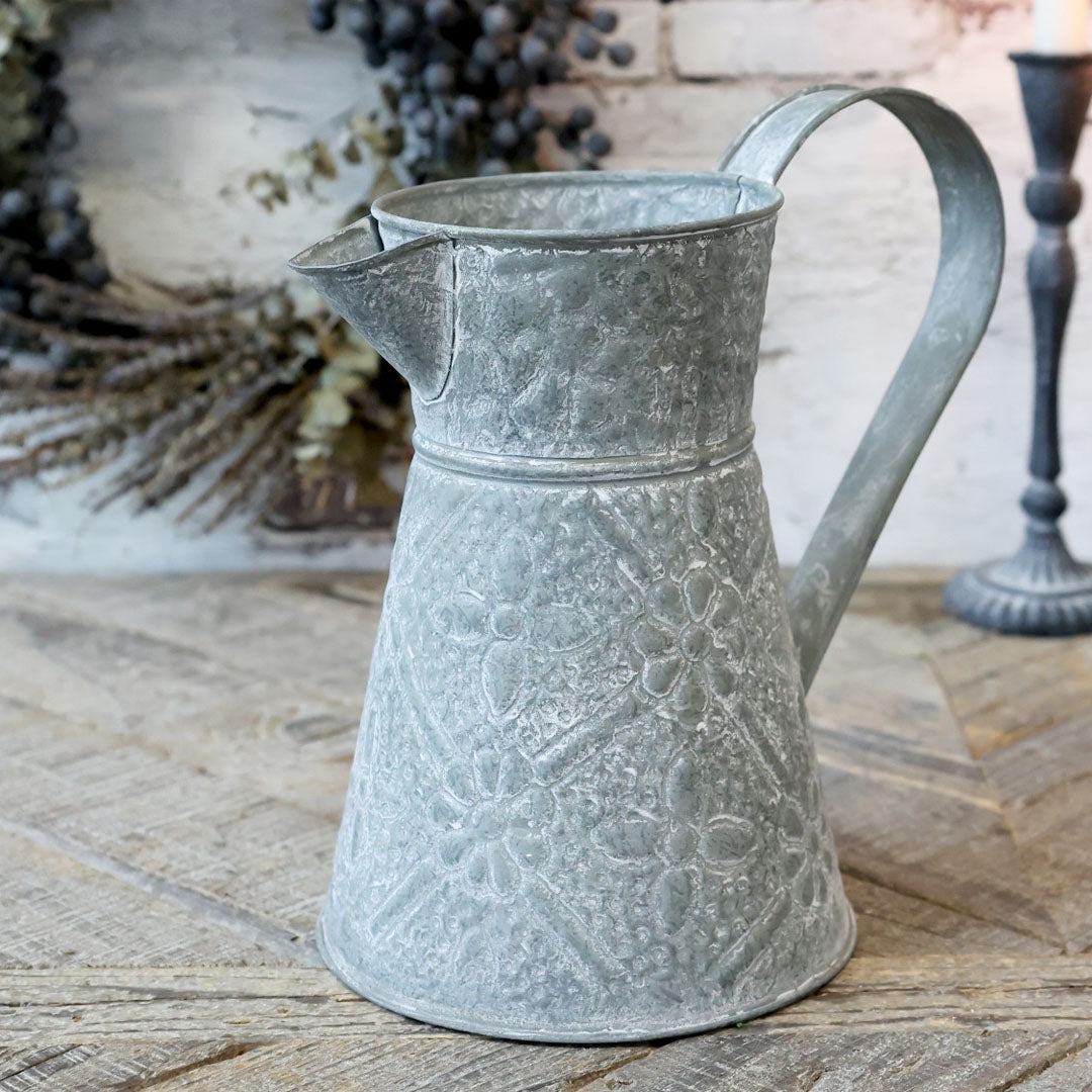 Chic Antique - Kanne mit Muster - Zink, H23,5/L23/B15,5 cm