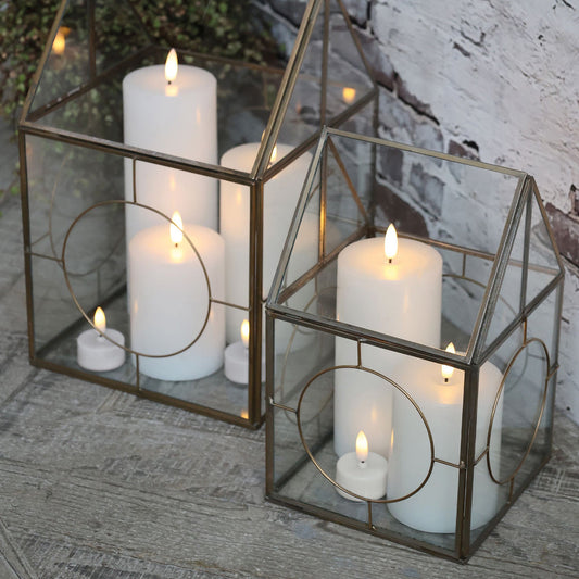 Chic Antique - LED-Blockkerze inkl. Batterie H15/Ø7,5 cm Weiß