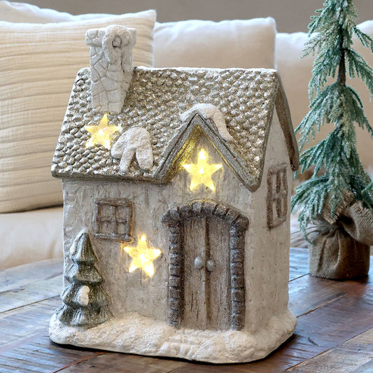 Chic Antique – Deko Haus mit LED-Sternen, H39/L30/B22 cm