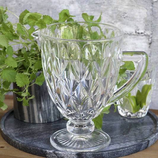 Chic Antique – Glaskaraffe mit Diamantschliff | H19,5 cm