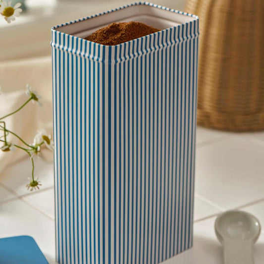 Ib Laursen Dose mit blauen Streifen und blauem Deckel – 22,3 cm hoch