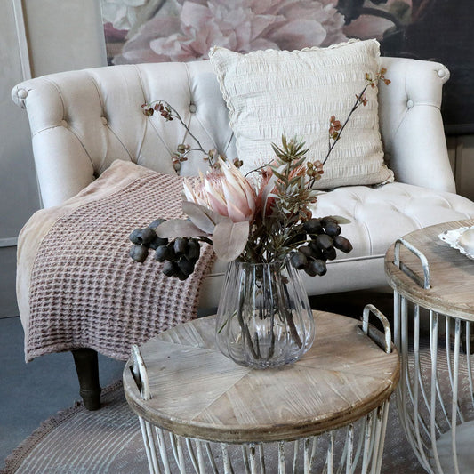 Chic Antique – Französisches 2-Sitzer Sofa aus Leinen