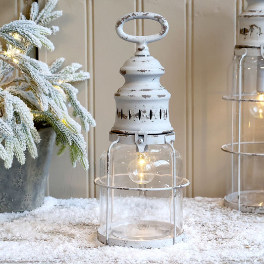 Chic Antique - Französische Stalllaterne in Antik-Weiß mit LED & Timer H32 × Ø12 cm