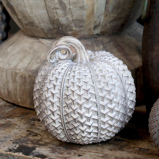 Chic Antique – Dekorativer Kürbis mit Gold H14 cm in Antique Latte