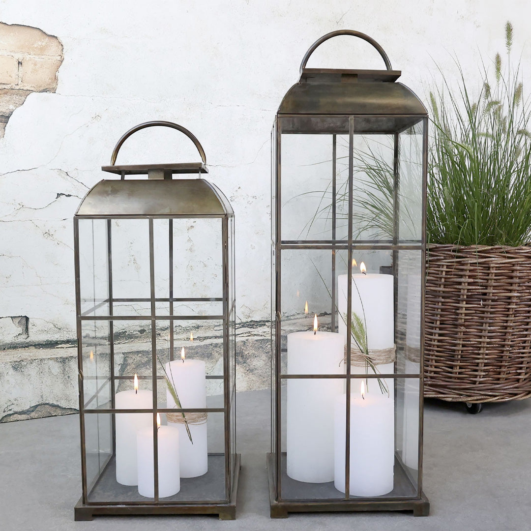 Chic Antique – Laterne mit Gitter in Antik-Messing, H64 cm – Kleine Ausführung