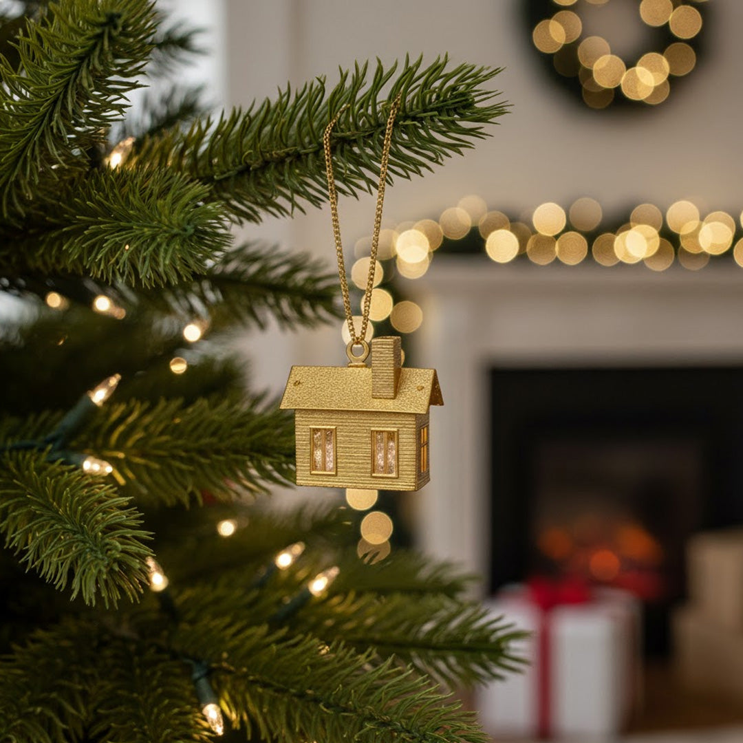 Weihnachtsanhänger „Haus“ aus Messing – 3 × 4,5 × 5 cm – zum Hängen