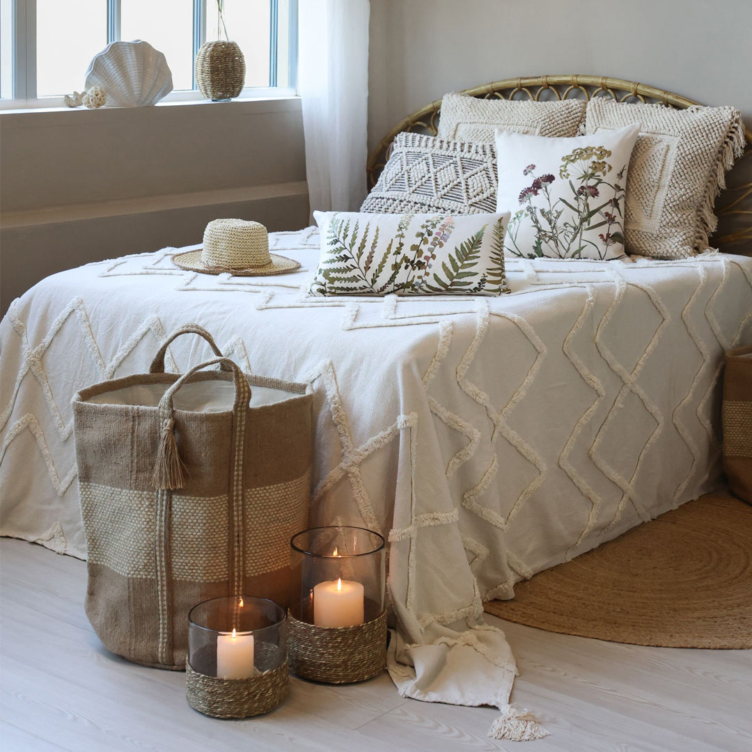 Chic Antique Aix Tagesdecke mit Quasten – Off-White L260/B240 cm