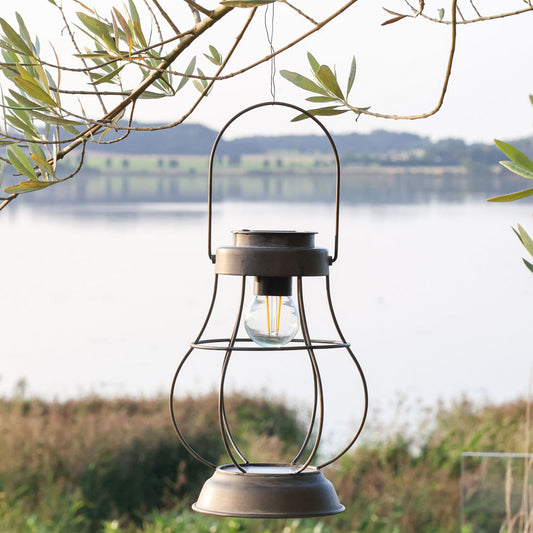 Chic Antique - Solar-Laterne mit LED-Glühbirne H22/Ø16 cm Zink