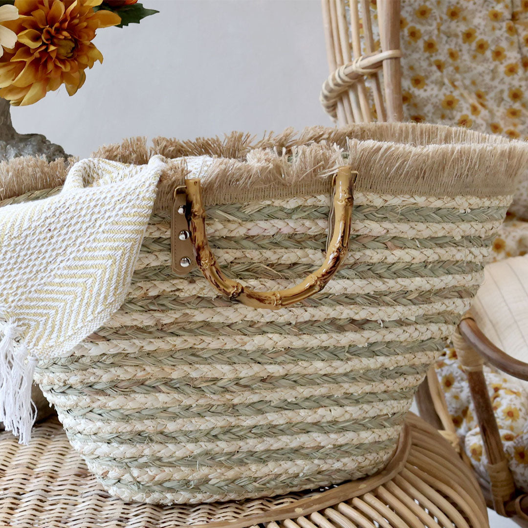 Chic Antique – Handgefertigte Strandtasche mit Bambusgriffen
