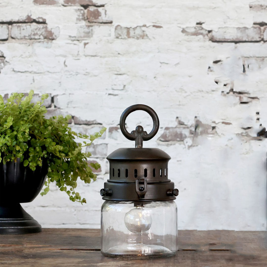 Chic Antique - Französische Scheunenlaterne mit Timer und LED-Lampe - 22 cm