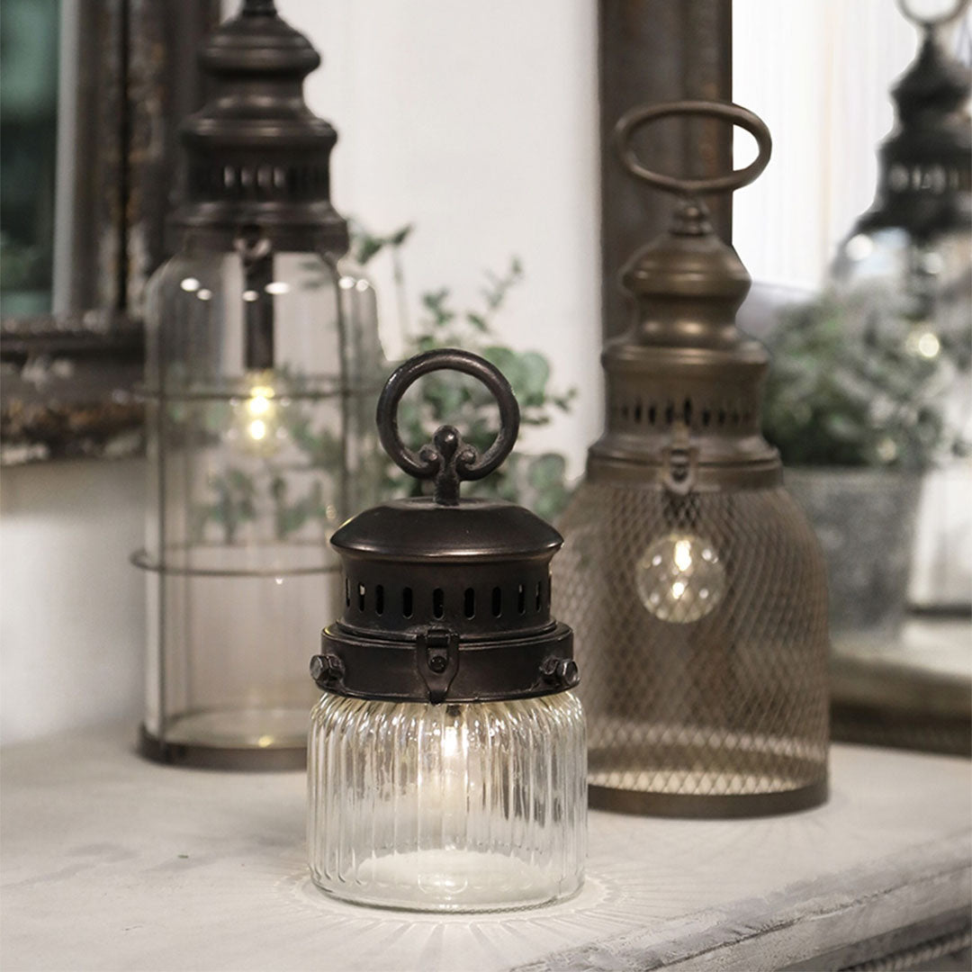 Chic Antique - Französische Scheunenlaterne mit Timer und LED-Lampe - 22 cm